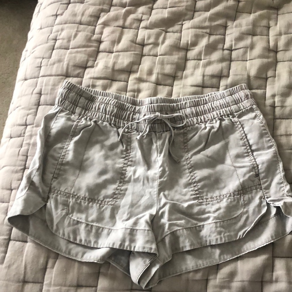 Express cotton shorts. (X small)